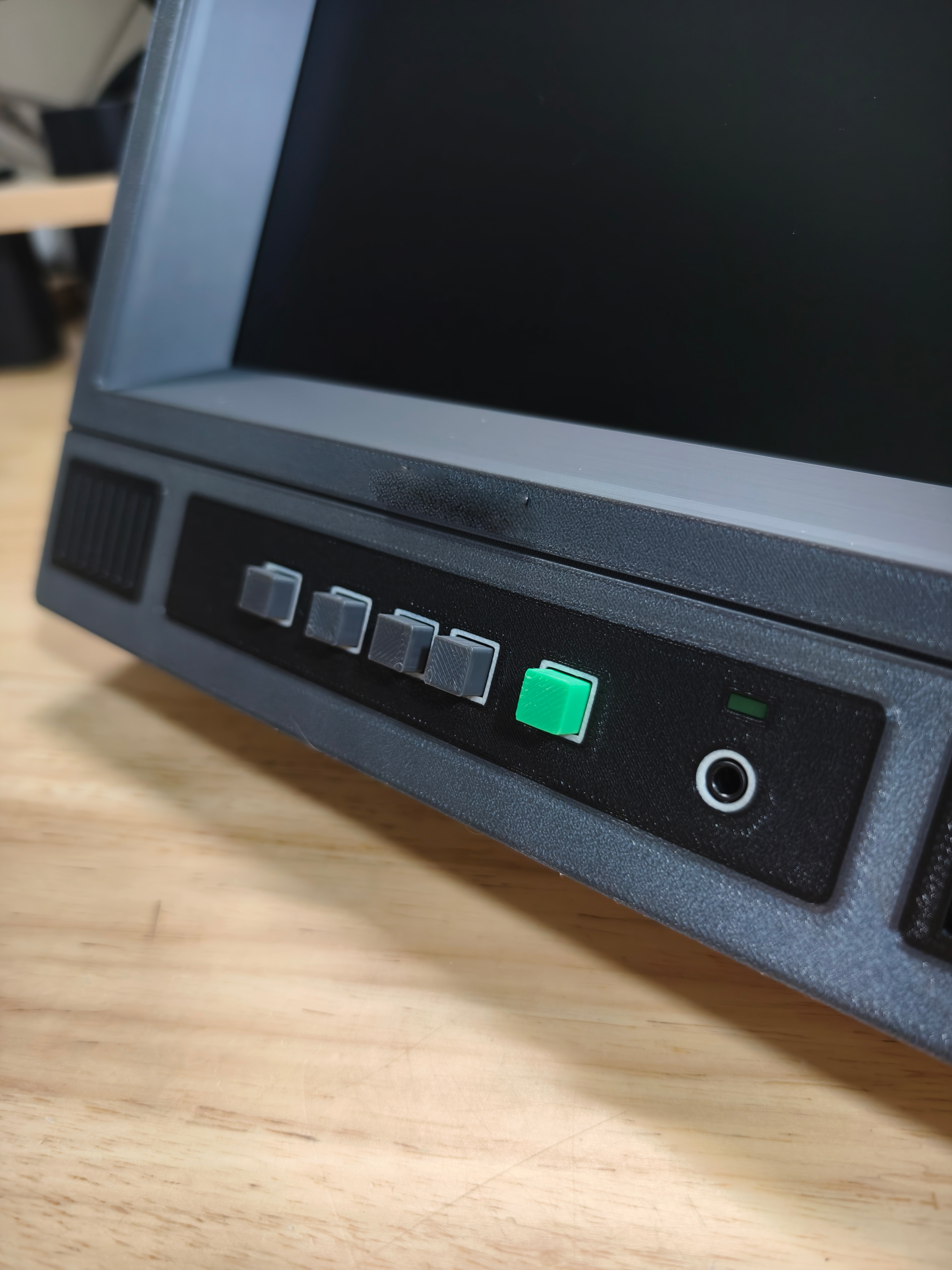 Arcade Vibes - CRT Monitor Style 10.4 InchRetro Arcade